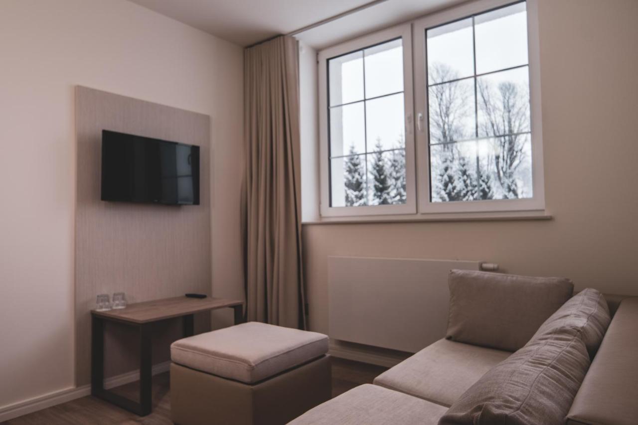 Skalka Zieleniec Hotel ดุสนิกิ สดรอย ภายนอก รูปภาพ